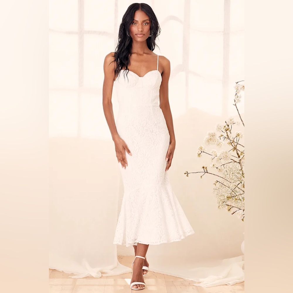 Lulu's 
Found Your Love White Lace Sleeveless Trumpet Midi Dress